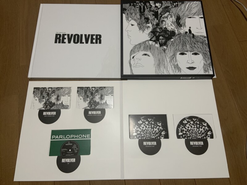 The Beatles / Revolver (Super Deluxe)